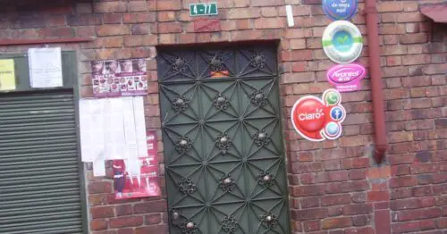 CABINAS CALLE 32 CON 4 CABINAS CALLE 32 CON 4
